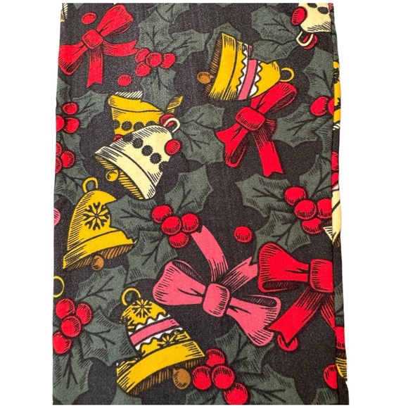 LuLaRoe TC Tall & Curvy Leggings Retro CHRISTMAS Ornament Gold Bells/Holly/Bows - Picture 2 of 5